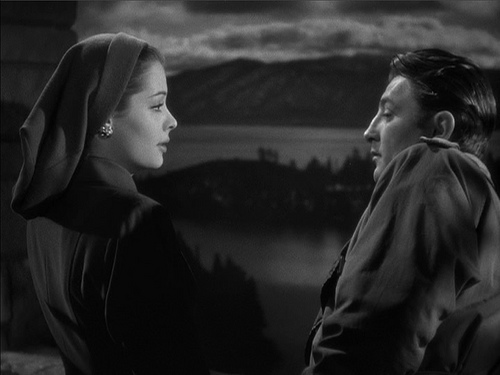 Jane Greer and Robert Mitchum in Out of the Past 1947